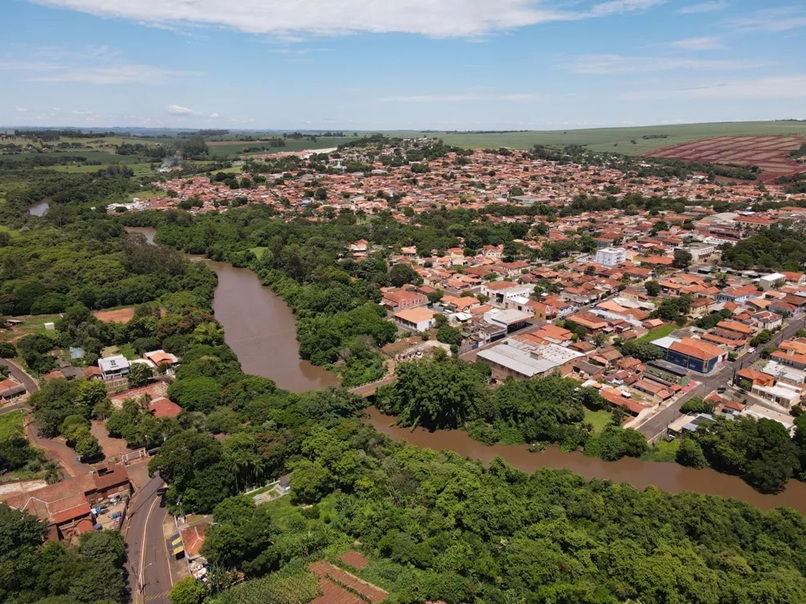 Imóvel Industrial com 4.292m² e 3.332m² Construídos