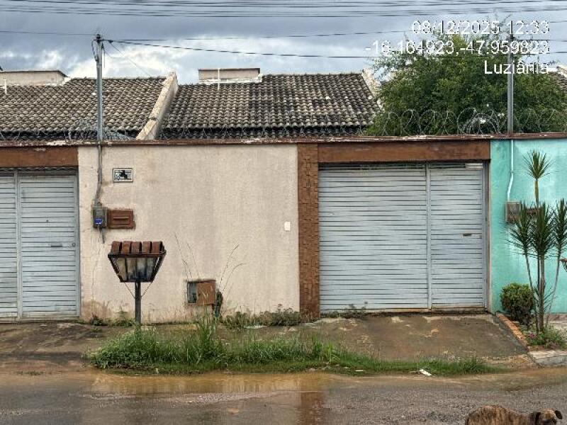 Casa com 2 quartos em Luziânia
