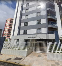 Apartamento 201 no Edifício Maxim's Plaza com excelente localização
