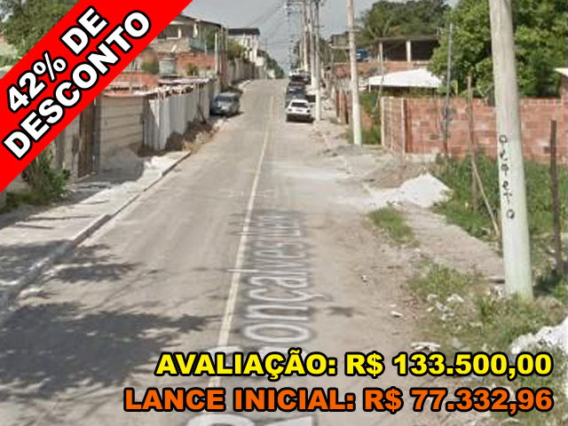Casa com 48m² privativos e 360m² de terreno, sem vagas
