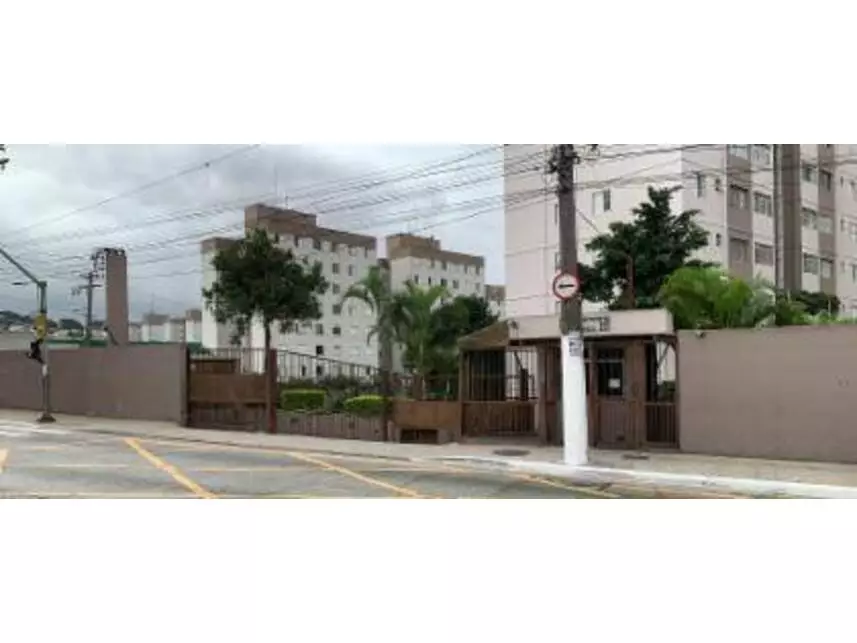 Apartamento em Leilão com 1 Vaga e 50m² Úteis