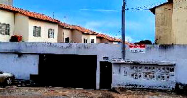 Casa em Valparaíso de Goiás com 2 Quartos e 61,08m² de Área Privativa