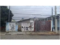 Casa em leilão com 3 quartos e 2 banheiros