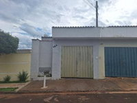 Casa Padrão com 1 Vaga de Garagem em Jardimópolis
