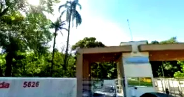 Casa com 243m² construídos em terreno de 1.593,66m²