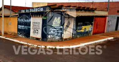 Casa com 2 quartos em Pitangueiras