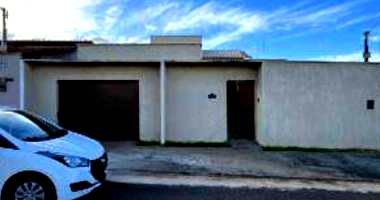 Casa Desocupada em Porangatu - GO com 229m² de Área Construída