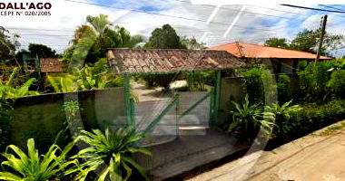 Terreno com casa e 4 chalés, 6 quartos, 5 banheiros, área 1551m²