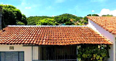 Casa residencial com 2 quartos, 1 banheiro, garagem e 120m² construída