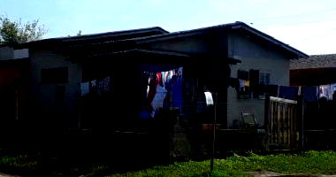 Casa de Alvenaria 82m² com terreno 203m² em bom estado