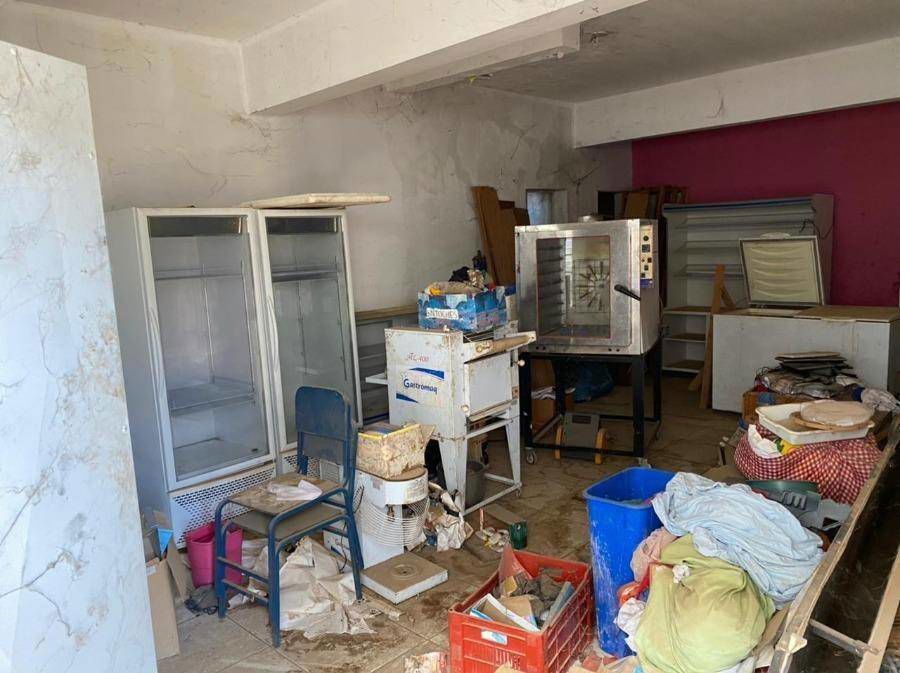 Prédio comercial com 138m² terreno e 174m² construídos, ocupado