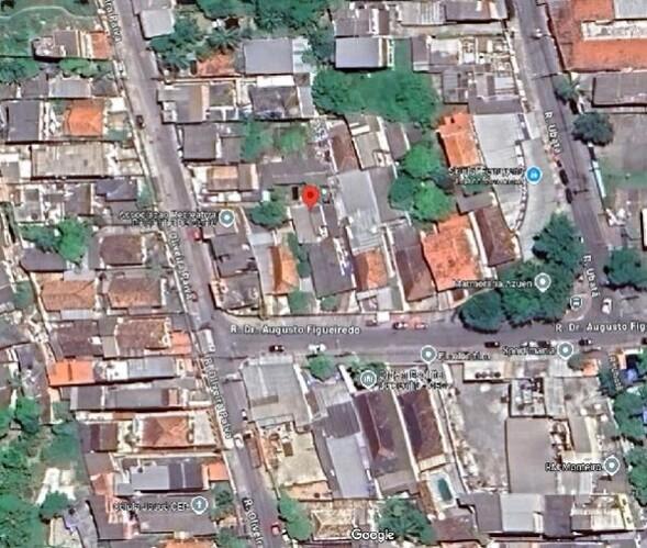 Casa com 2 quartos e 1 banheiro, 84m², área de serviço