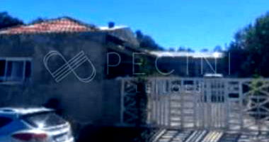 Terreno com Casa Residencial em Loteamento Groff