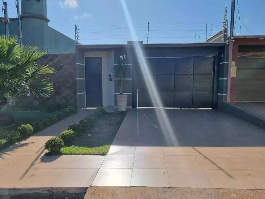 Casa Ocupada com 1 Vaga em Santa Isabel - Ponta Por/MS