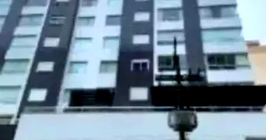 Apartamento 3 quartos, 2 banheiros, 249m² útil, ocupado