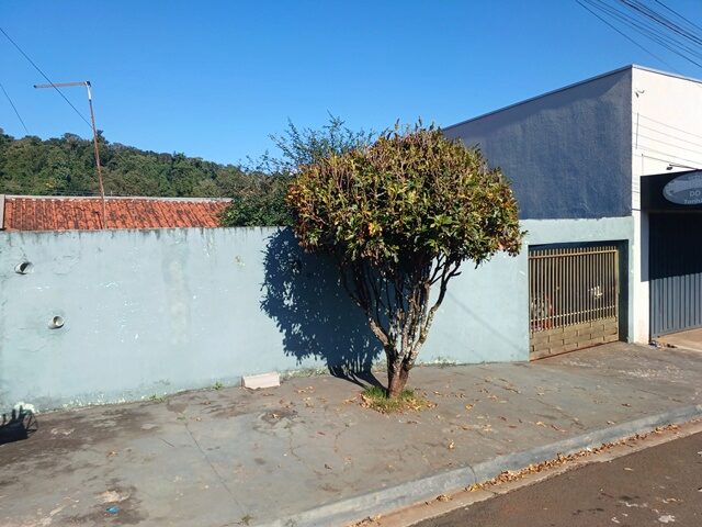 Lote 233 - Terreno 171m² c/ Residência 29m²