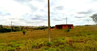 Terreno amplo de 360m² no Residencial Auferville V, ocupado
