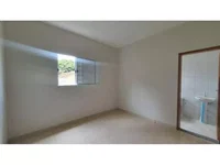 Casa Ocupada com 1 Vaga e Varanda em Jarinu/SP