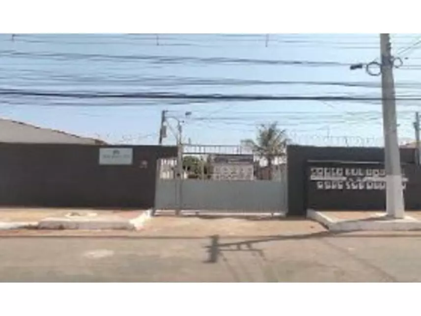 Casa em Leilão com 132m² Construída em Valparaíso de Goiás