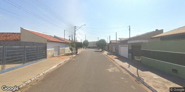 Terreno Urbano em Mineiros do Tietê - 125m² com Edificação