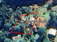 Casa com 95m² construídos em terreno de 780m², ocupada
