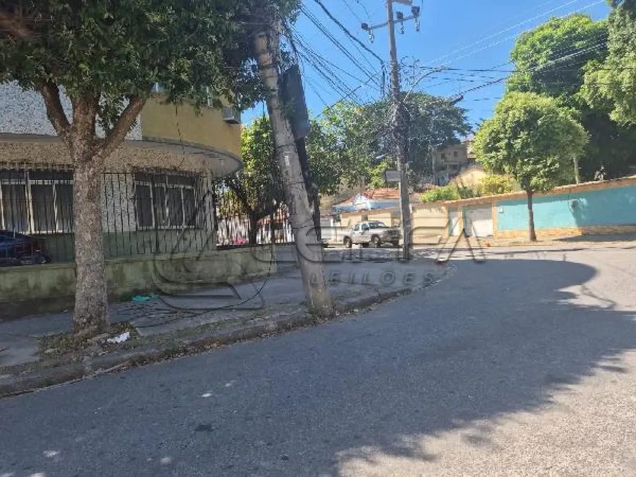 Apartamento com 1 varanda, 102 m²