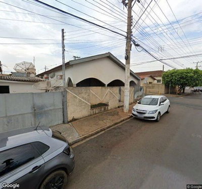 Casa Residencial 217m² com Garagem em Itajobi