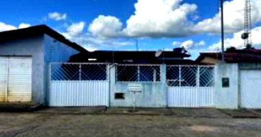 Casa com 2 quartos, 1 banheiro e 69 m² construídos