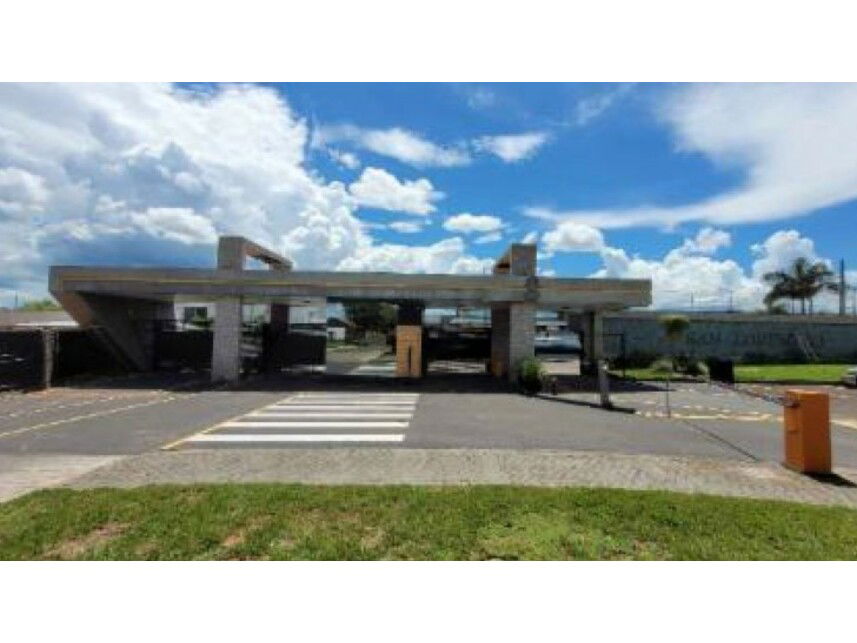 Casa Ocupada no Condomínio San Lorenzzo com 212,48 m²