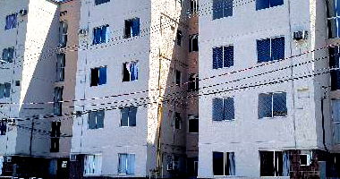 Apartamento 2 quartos, 1 banheiro, 43m², com varanda e área de serviço