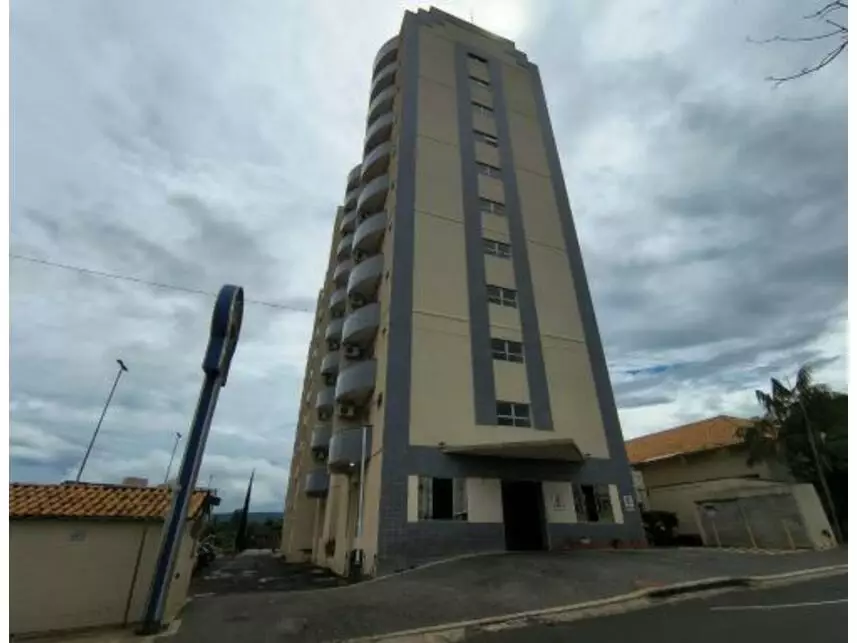Apartamento em Leilão com 2 Quartos e 1 Banheiro