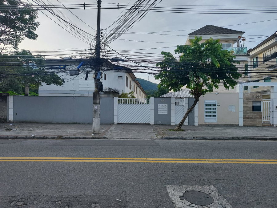 Casa com 2 pavimentos, 59m², vaga descoberta, ocupada
