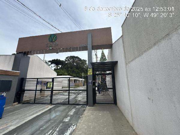 Casa com 2 quartos, 1 vaga de garagem, 42m²
