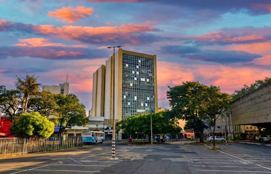 Sala Comercial de 47,97m², Desocupada, 10º Andar, Condomínio
