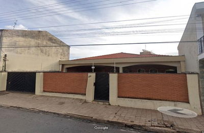 Casa com 1/8 de Direitos em Localização Central