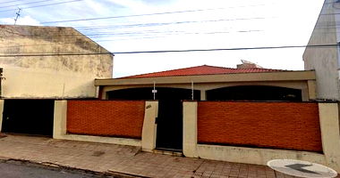 Casa com 1/8 de Direitos em Localização Central