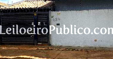 Casa com 2 quartos, 1 banheiro, 1 vaga e 77,35m² construída