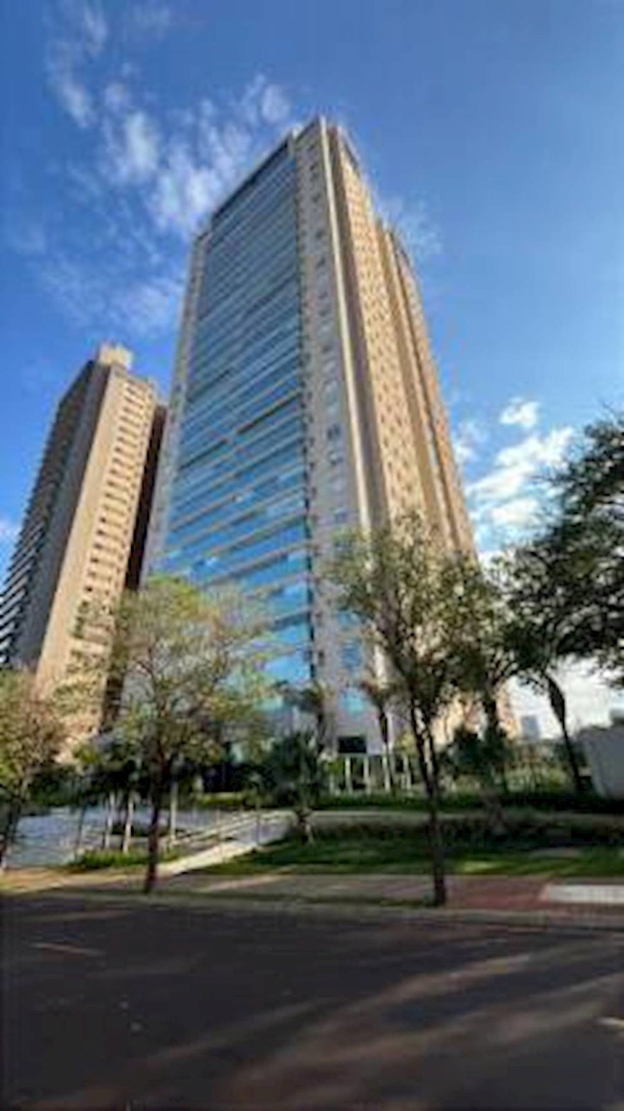 Apartamento Edifício Cidade de Vancouver com 4 vagas