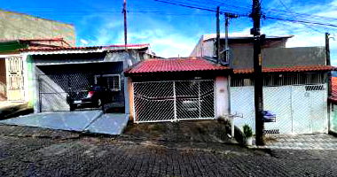 Casa com 108m² de área construída em Piracaia/SP