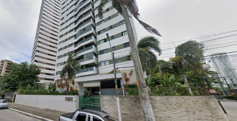 Apartamento com 4 quartos em Recife