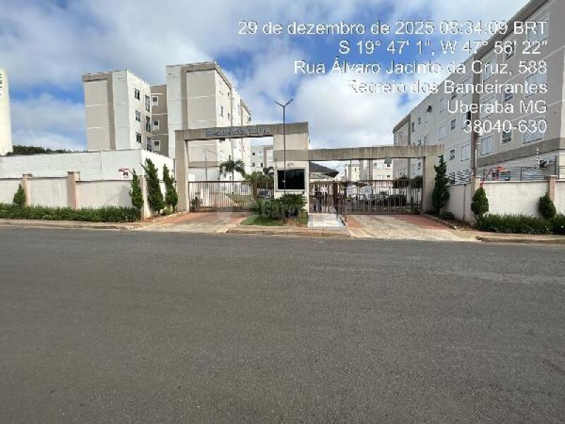 Apartamento com 2 quartos, 1 vaga, 58.19m² em Uberaba