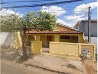 Casa Ocupada com 2 Unidades em Jardim Santa Terezinha
