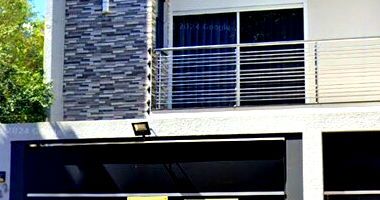 Casa com 185,63m² construídos - Ocupada