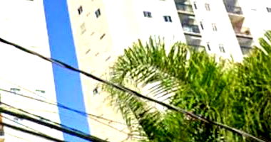 Apartamento com 1 vaga no Condomínio Auguri Residence - Centro