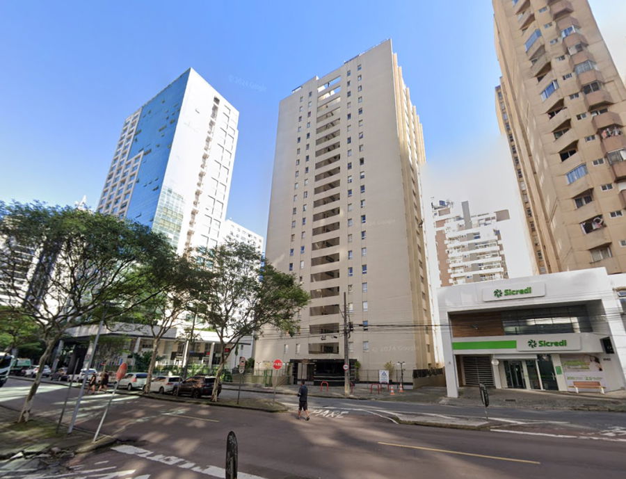 Apartamento com vaga de garagem no Bigorrilho