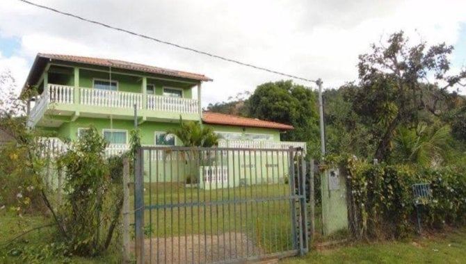Casa Ocupada 259m² com 1 Vaga em Esmeraldas - MG