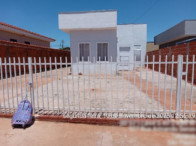 Casa com 2 vagas, 60m², terreno 200m², desocupada