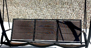 Balanço para jardim em aço marrom de 3 lugares