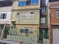 Apartamento com 3 quartos, 2 banheiros, 81.4m² construídos