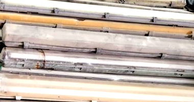Lote de Luminárias e Equipamentos Elétricos Diversos